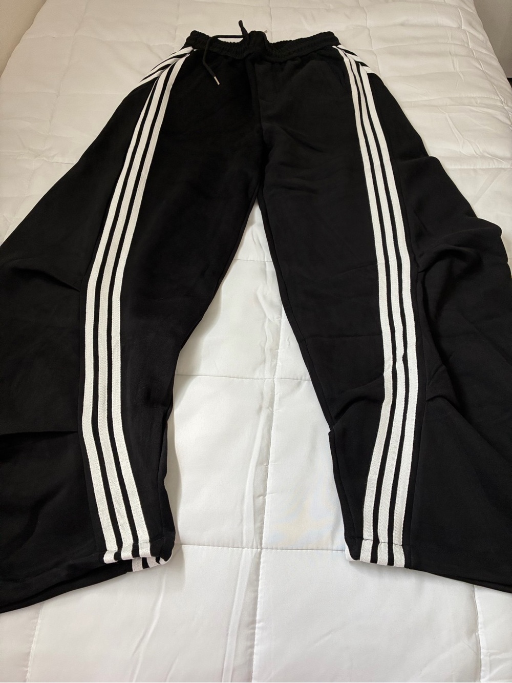 New! Floo Black & White Barrel Sweatpants Size Small - Picture 6 of 9